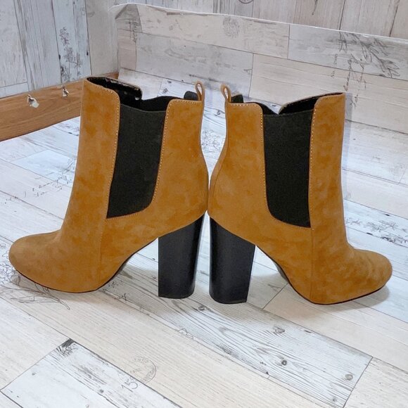 Guilty Soles Rosalie Tan Bootie - Picture 2 of 5